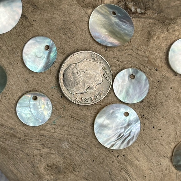 20 Abalone Mother of Pearl Shell Charms Lot in 2 sizes DIY jewelry Making Lot - Picture 12 of 16